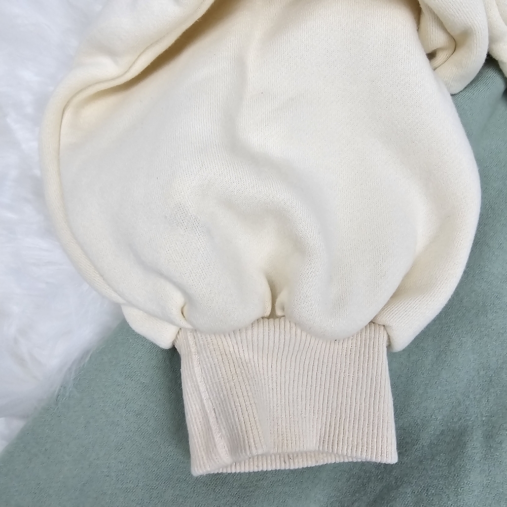 Oversized Hoodie - Picture 7 of 8